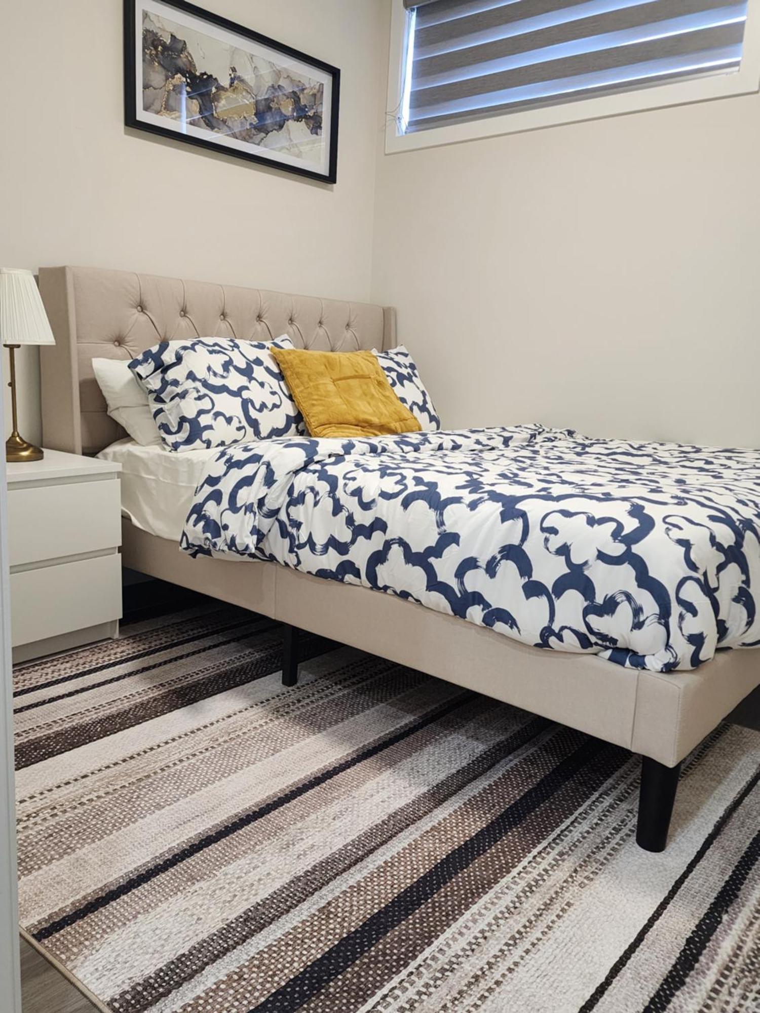Trendy 2-Bed Oasis Awaits! Lejlighed YYC Eksteriør billede