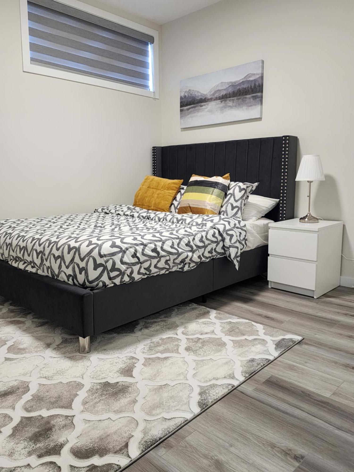 Trendy 2-Bed Oasis Awaits! Lejlighed YYC Eksteriør billede